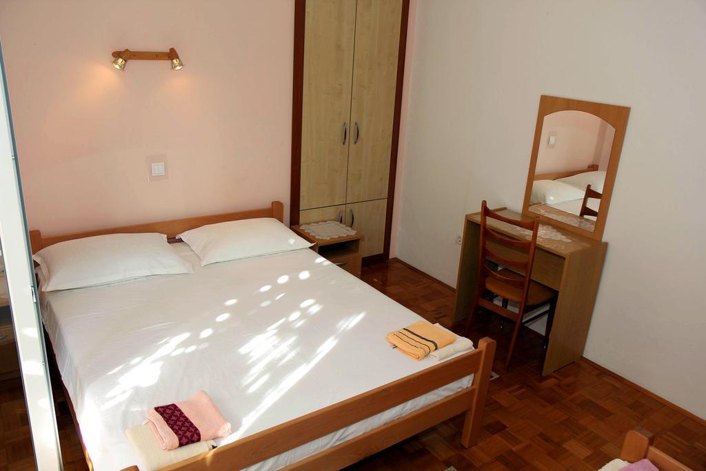 Apartments J&R Babara Weißenburg Zimmer foto
